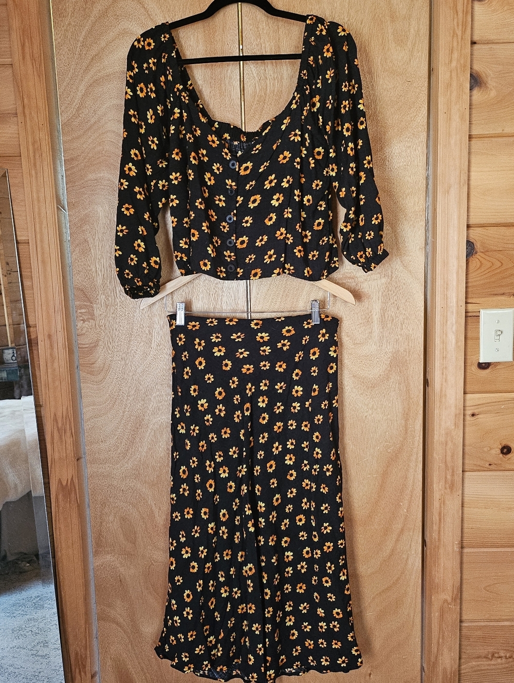 RVCA Daisy Two-Piece Skirt Set